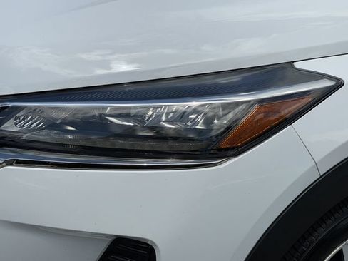 Used 2022 Nissan Kicks SR FWD image 8
