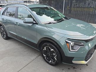Used 2024 Kia Niro Wind FWD 360° Tour