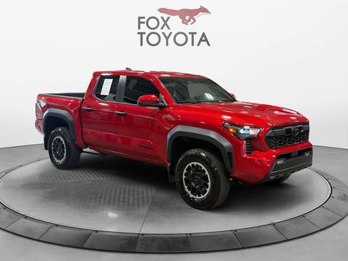 Used 2025 Toyota Tacoma TRD Off-Road AWD/4WD image 8