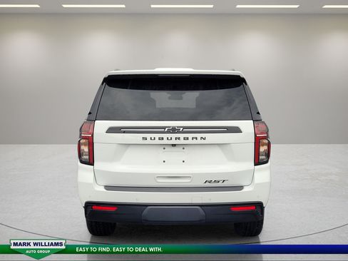 Used 2024 Chevrolet Suburban RST w/ Luxury Package AWD/4WD image 5