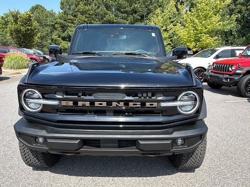 Used 2025 Ford Bronco Outer Banks w/ Sasquatch Package AWD/4WD image 3