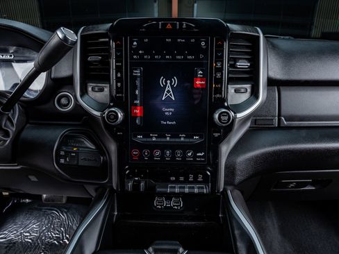 Used 2021 RAM 2500 Big Horn w/ Level 2 Equipment Group image 23