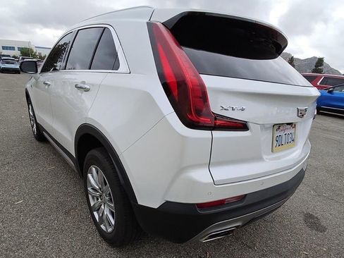 Used 2023 Cadillac XT4 Premium Luxury FWD image 4