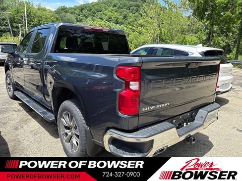 Used 2022 Chevrolet Silverado 1500 LT AWD/4WD image 6