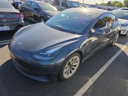 Used 2021 Tesla Model 3 Long Range image 1