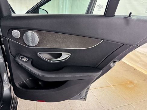 Used 2019 Mercedes-Benz C 300 4MATIC Sedan image 17