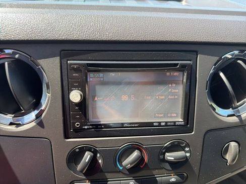 Used 2008 Ford F550 4x4 Crew Cab Super Duty image 16