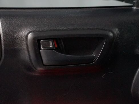 Certified 2021 Toyota Tacoma SR5 RWD image 29