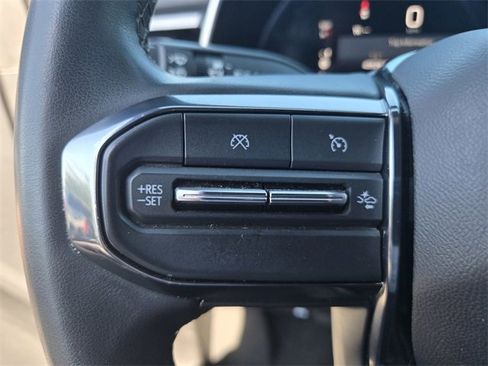 Used 2023 GMC Canyon AT4 image 26