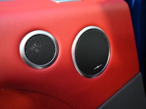 Used 2020 Land Rover Range Rover Sport SVR image 41