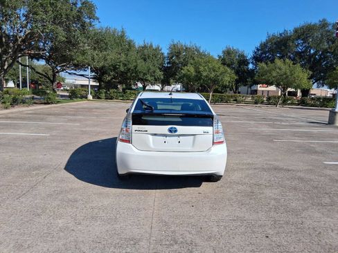 Used 2011 Toyota Prius Three w/ Navigation Pkg image 7