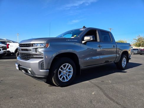 Used 2021 Chevrolet Silverado 1500 RST image 2