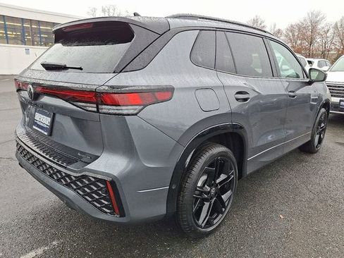 New 2026 Volkswagen Tiguan SE R-Line image 4