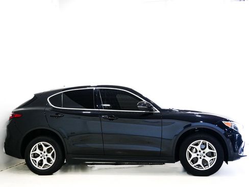 Used 2021 Alfa Romeo Stelvio Sprint w/ Sun & Sound Package AWD/4WD image 5