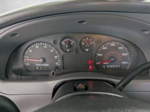 Used 2011 Ford Ranger XLT image 10