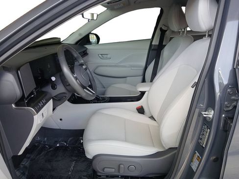 Used 2024 Hyundai Kona SEL FWD image 9