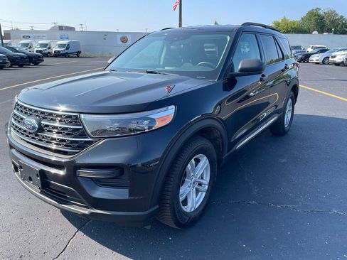 Used 2024 Ford Explorer XLT AWD/4WD image 1