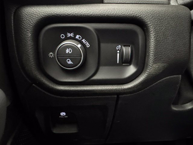 Used 2020 RAM 1500 Big Horn AWD/4WD image 19