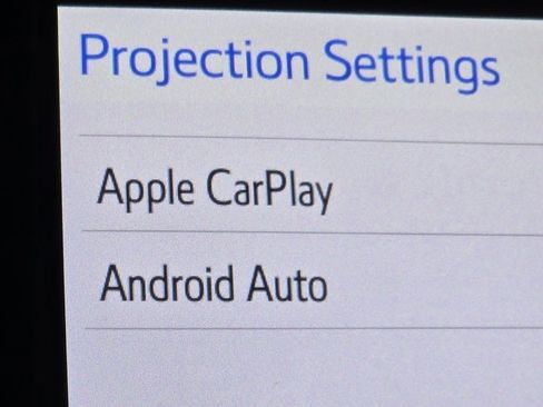 Used 2022 Toyota Camry LE image 3