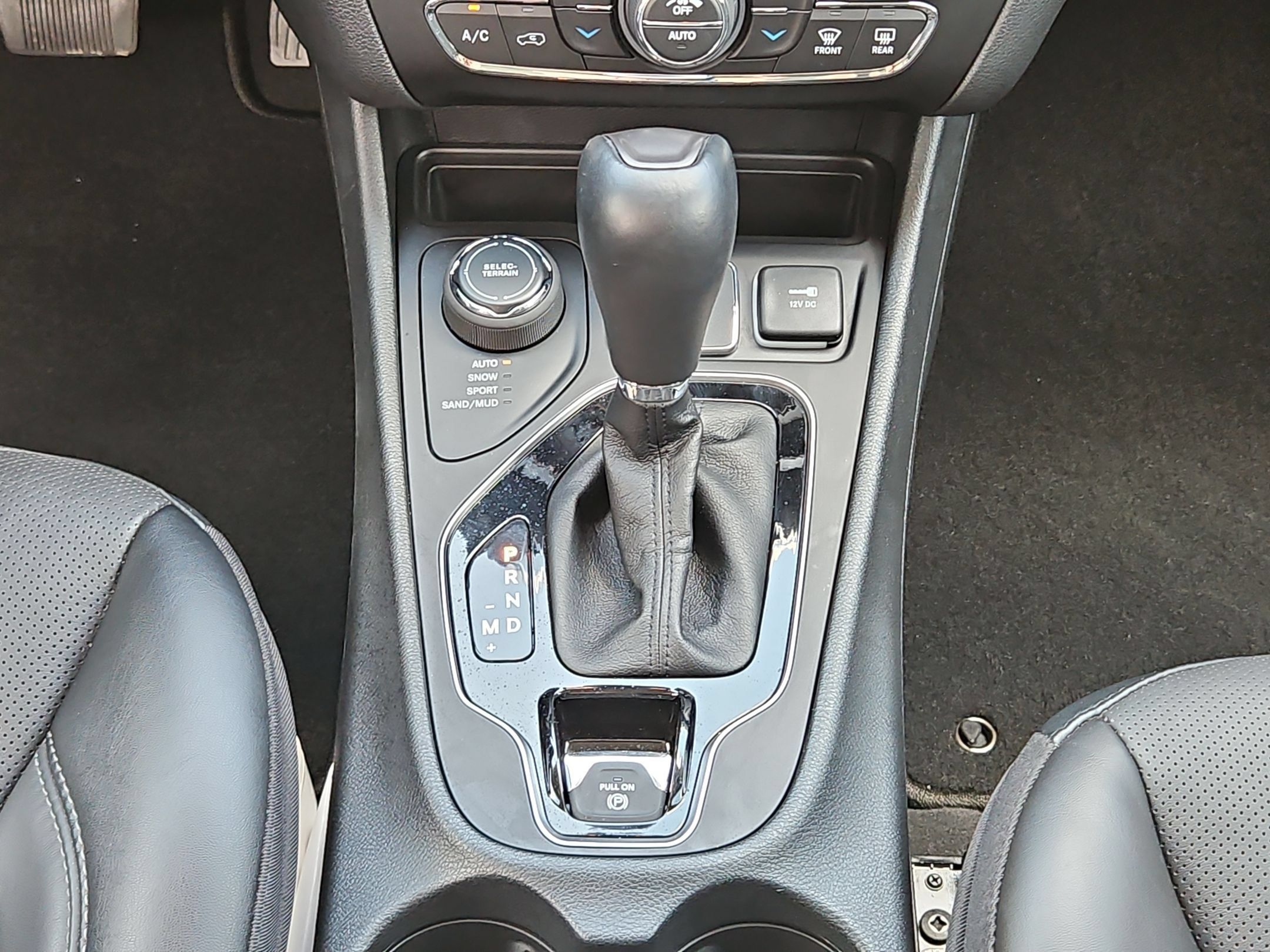 Used 2022 Jeep Cherokee Limited AWD/4WD image 19