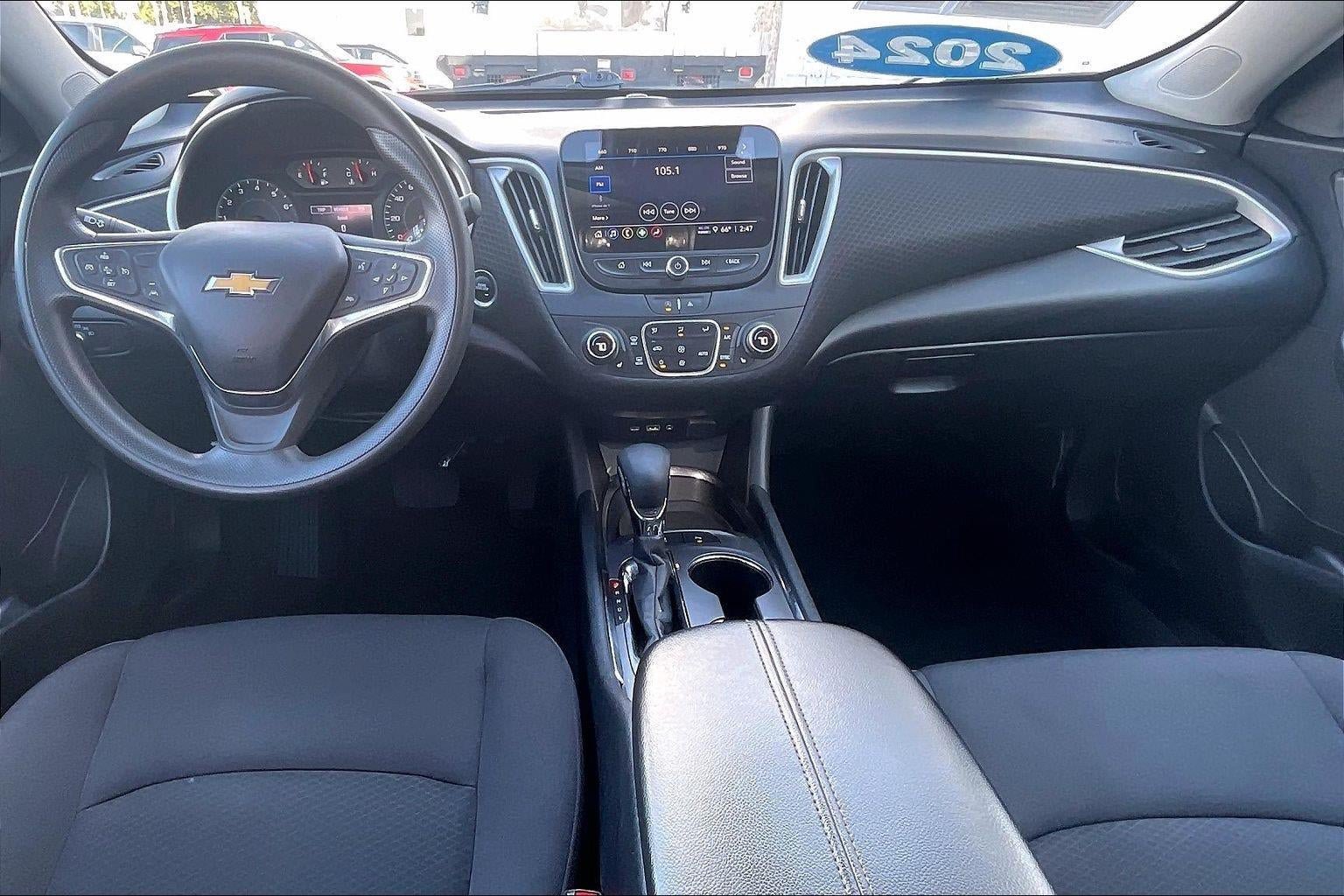 Used 2024 Chevrolet Malibu LT FWD image 16