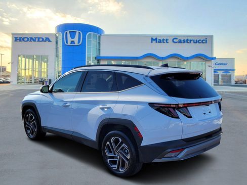 Used 2025 Hyundai Tucson Limited image 3