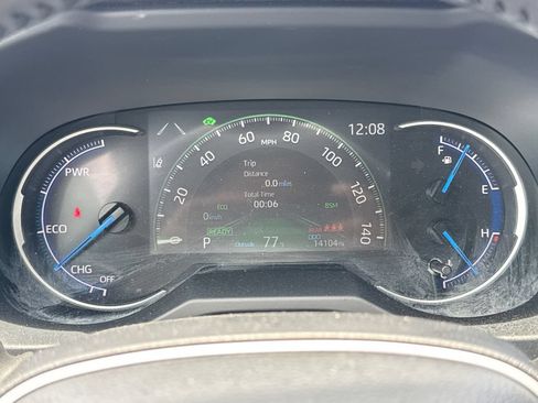 Used 2025 Toyota RAV4 XLE w/ Convenience Package AWD/4WD image 32