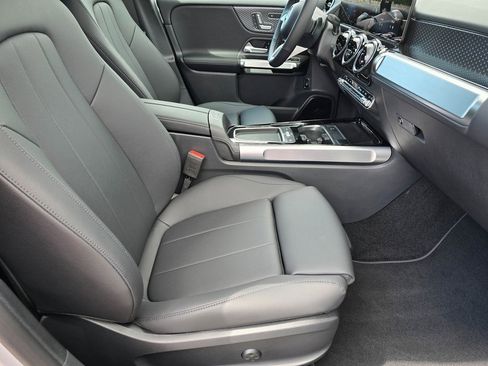 New 2026 Mercedes-Benz GLB 250 4MATIC image 39