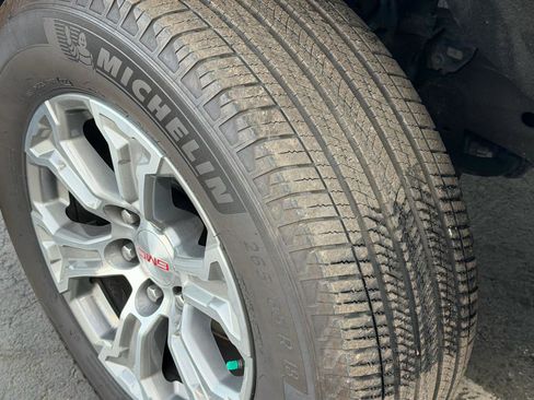 Used 2020 GMC Sierra 1500 SLT w/ SLT Convenience Package image 32