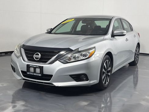 Used 2017 Nissan Altima 2.5 SL FWD image 9