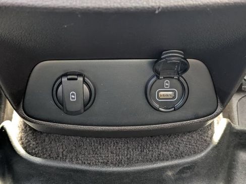 Used 2019 Hyundai Santa Fe SE FWD image 15