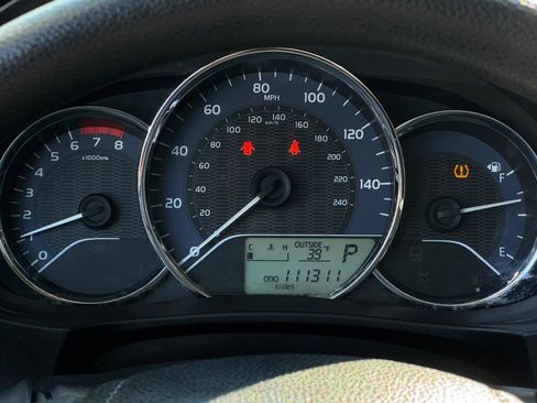 Used 2015 Toyota Corolla LE image 20