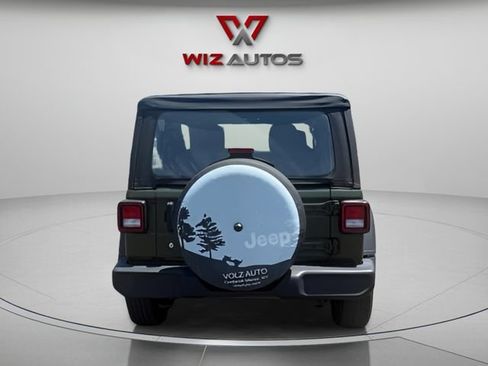 Used 2021 Jeep Wrangler Sport AWD/4WD image 4