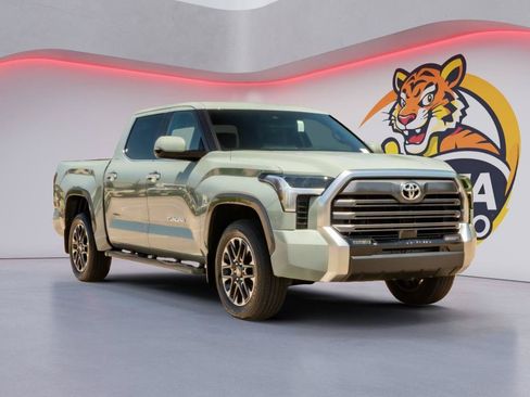 Used 2026 Toyota Tundra Limited AWD/4WD image 3