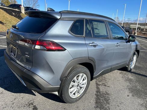 New 2026 Toyota Corolla Cross LE image 5