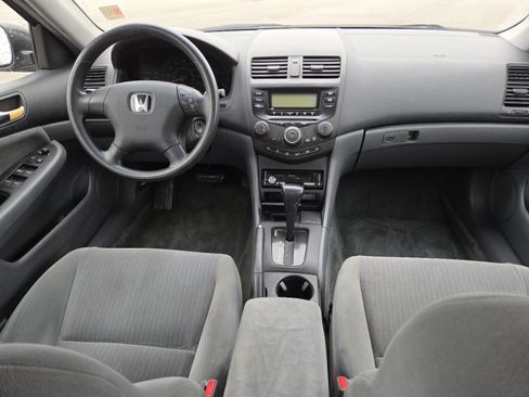 Used 2005 Honda Accord LX image 19