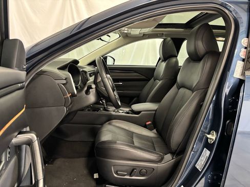 Used 2025 MAZDA CX-50 AWD 2.5 S w/ Premium Plus Pkg image 12