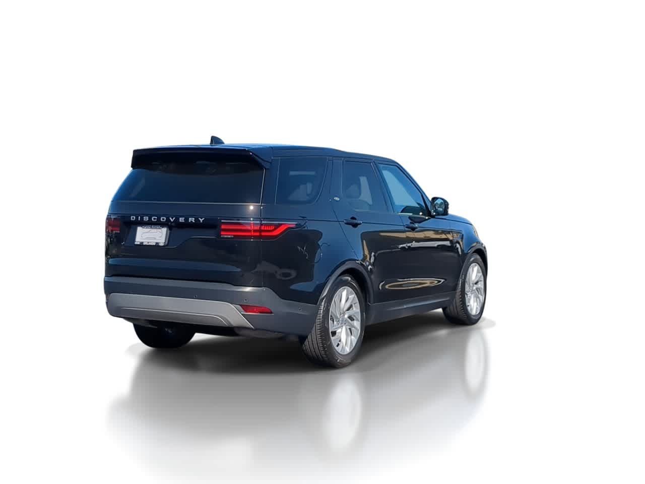 Certified 2025 Land Rover Discovery S AWD/4WD image 8