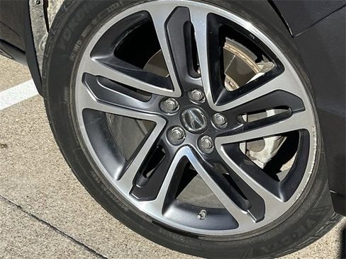 Used 2018 Acura MDX FWD w/ Advance Package image 10