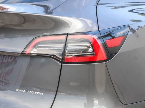 Used 2023 Tesla Model Y Long Range AWD/4WD image 7