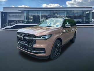 New 2026 Lincoln Navigator Black Label AWD/4WD video 3