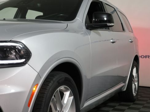 Used 2024 Dodge Durango GT RWD image 12