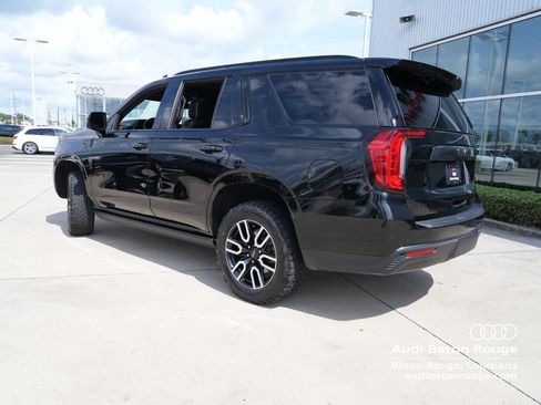 Used 2023 GMC Yukon AT4 w/ AT4 Premium Package AWD/4WD image 3