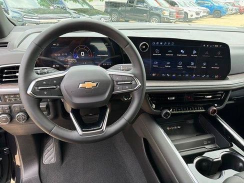 New 2026 Chevrolet Suburban Premier w/ Sun And Tow Package AWD/4WD image 41