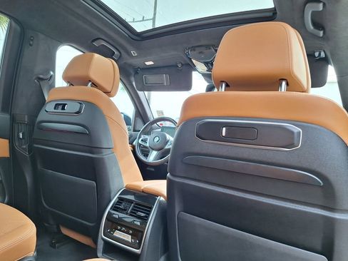 Used 2024 BMW X7 xDrive40i w/ Executive Package image 34