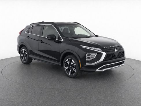 Used 2024 Mitsubishi Eclipse Cross SE AWD/4WD image 2