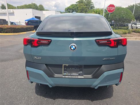 Used 2026 BMW X2 xDrive28i AWD/4WD image 3