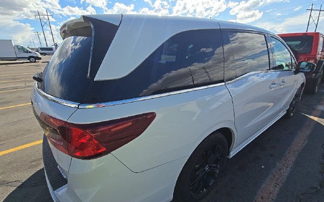 Used 2025 Honda Odyssey Sport-L image 4