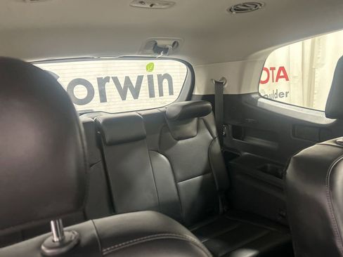 Used 2025 Kia Telluride S image 18