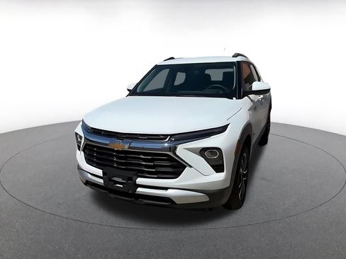 Used 2025 Chevrolet TrailBlazer LT FWD image 7